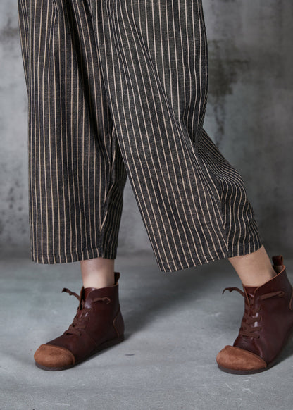 Effortlessly Elegant Pants with a Timeless Design