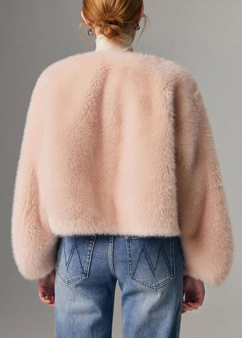 Gracefully Styled Coat for Any Occasion