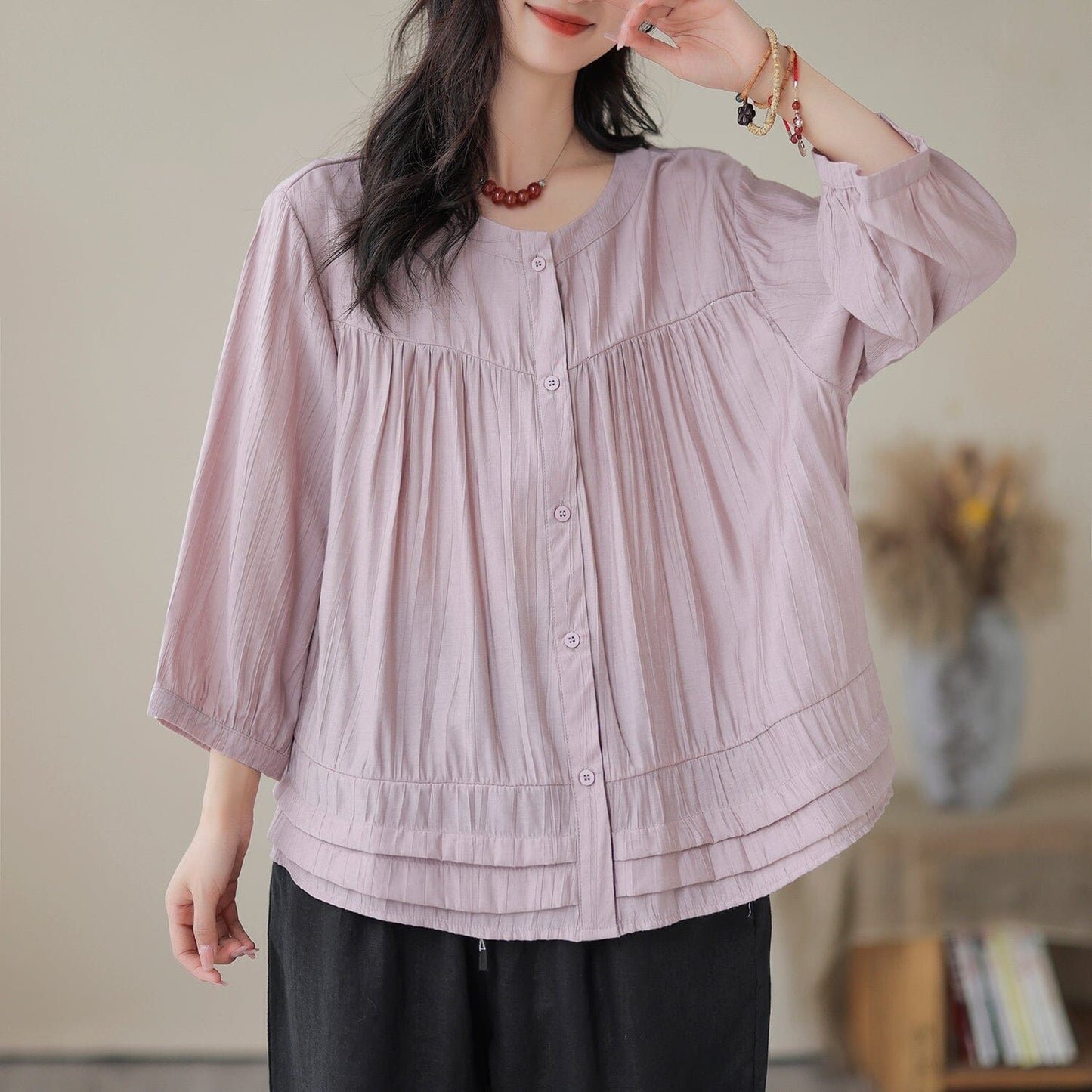 Classic Vintage Blouse with a Flattering Fit