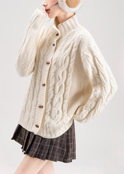Gracefully Styled Coat for Any Occasion
