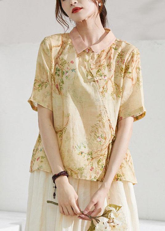 Classic Vintage Blouse with a Flattering Fit
