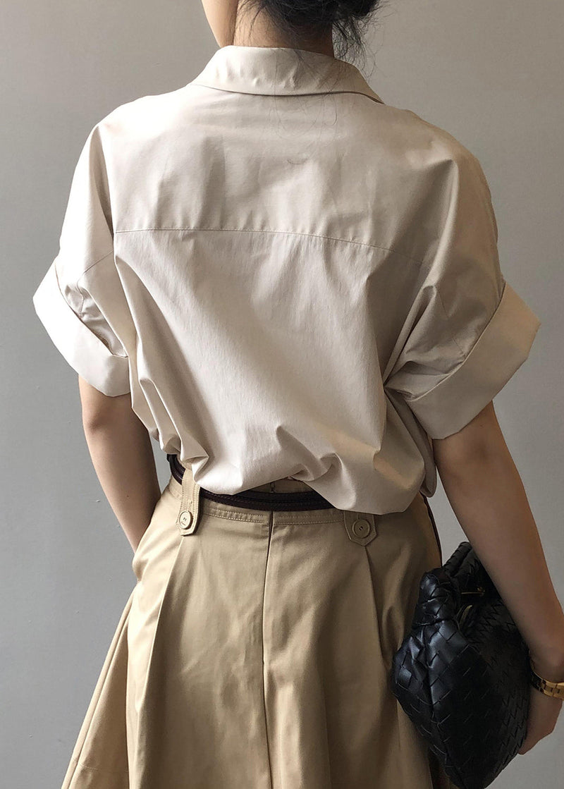 Classic Vintage Blouse with a Flattering Fit