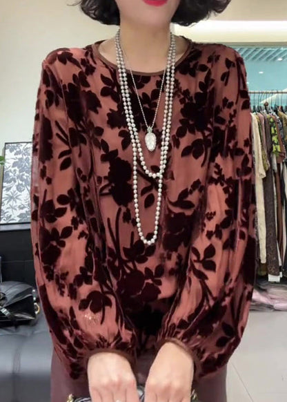 Beautifully Crafted Blouse in a Classic Style