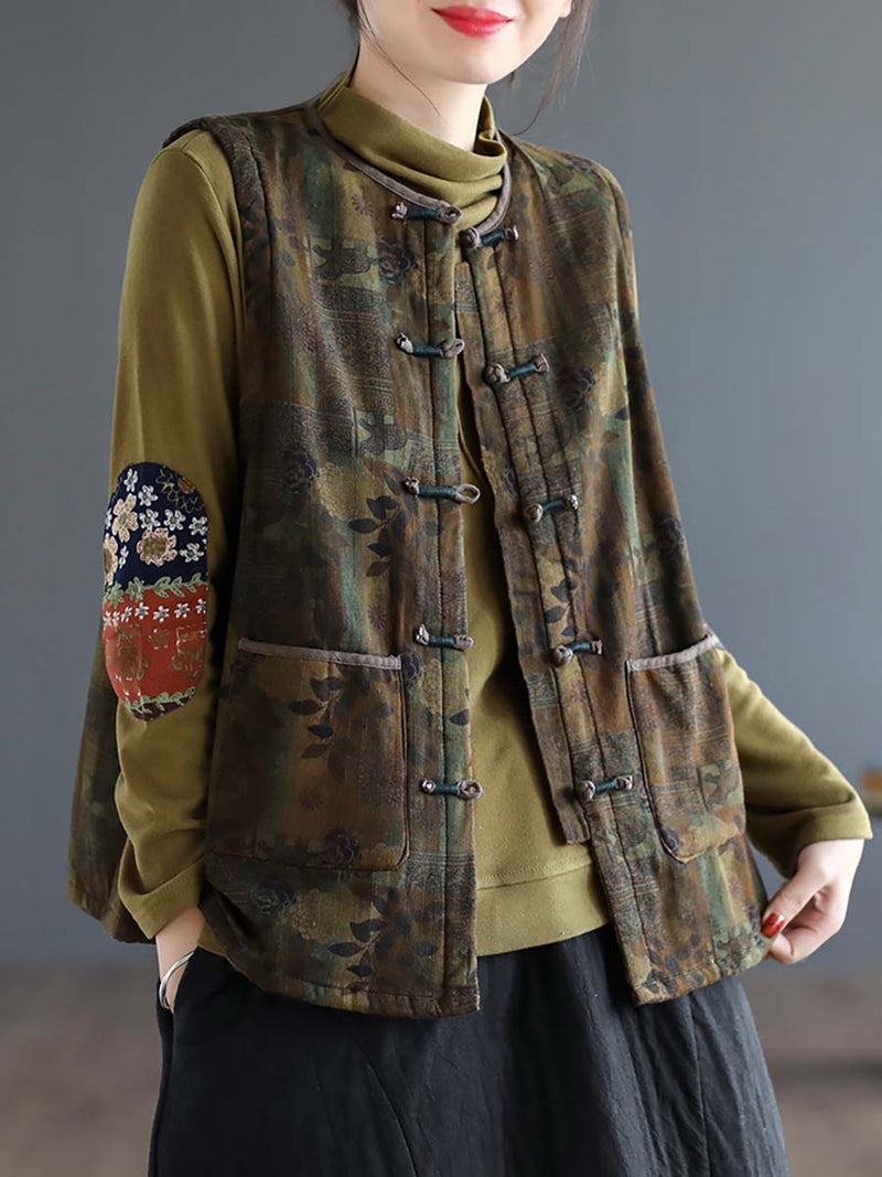 Well Tailored Coat with a Graceful Silhouette
