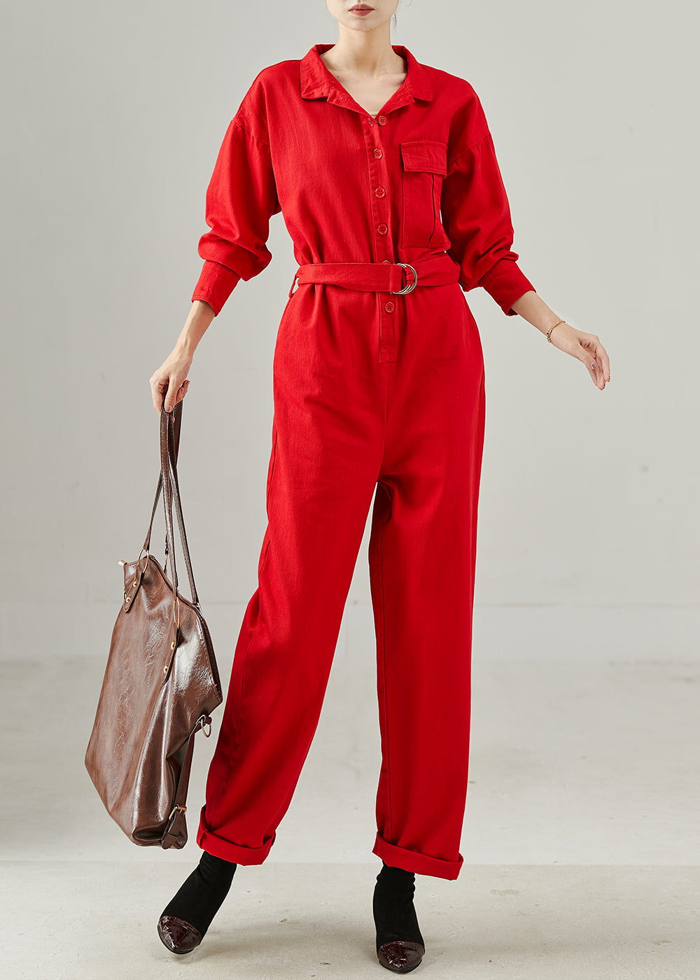 Effortlessly Elegant Garment with a Timeless Design