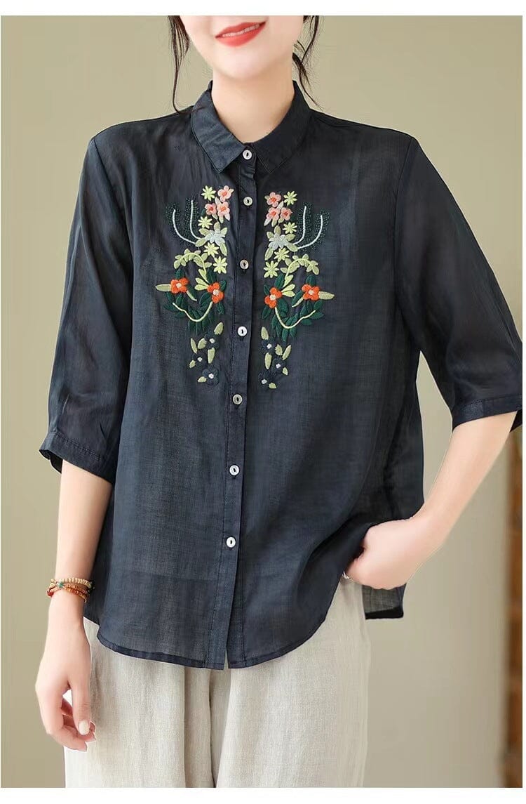 Beautifully Crafted Blouse in a Classic Style