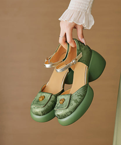 Chic Orthopedic Sandals with Unique Design
