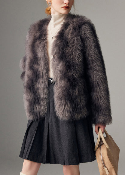 Beautifully Finished Coat in a Timeless Design