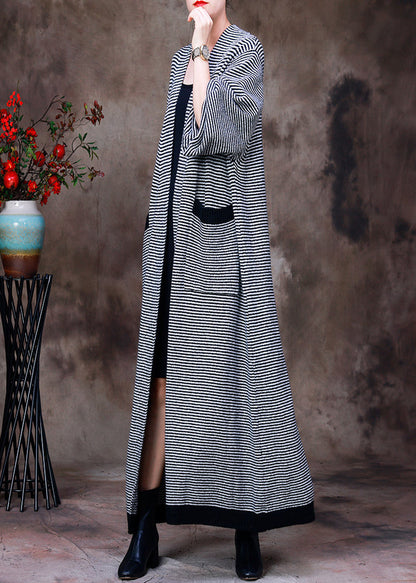 Effortlessly Elegant Coat with a Timeless Design