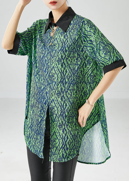 Effortlessly Elegant Top with a Timeless Design
