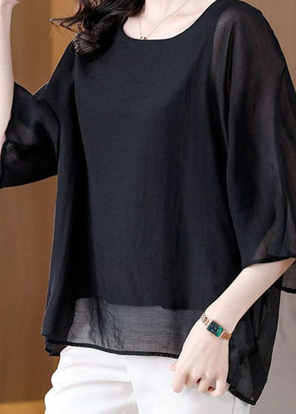 Well Tailored Top with a Graceful Silhouette