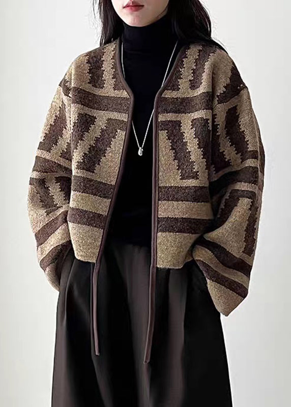 Elegantly Styled Cardigan for Everyday Wear