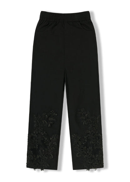 Well Tailored Pants with a Graceful Silhouette