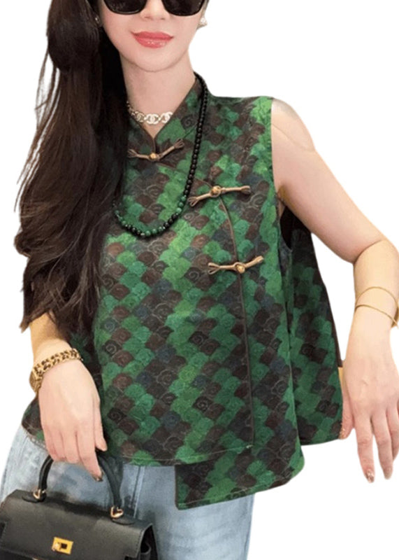 Beautifully Finished Top in a Timeless Design