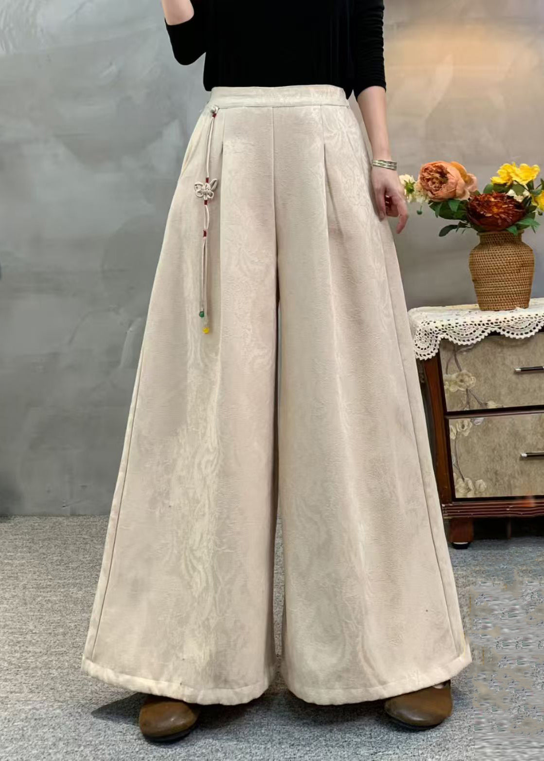 Sophisticated Pants with a Clean Classic Look