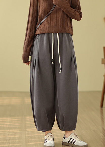 Elegantly Styled Pants for Everyday Wear