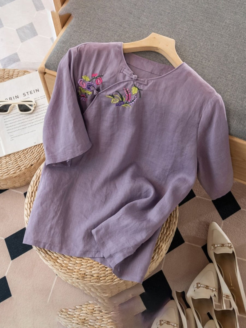 Classic Vintage Top with a Flattering Fit