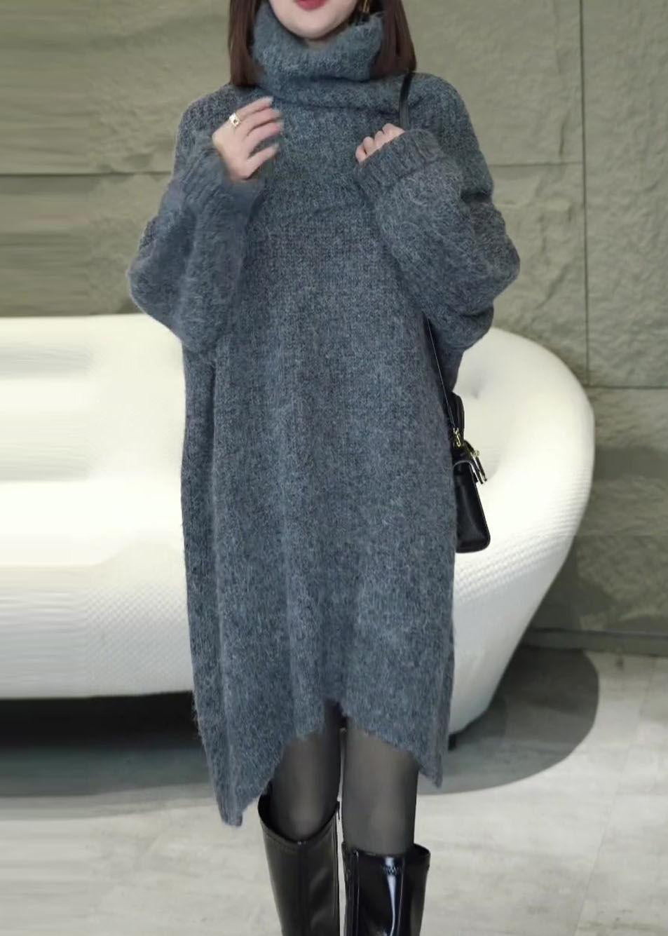Classic Vintage Sweater with a Flattering Fit