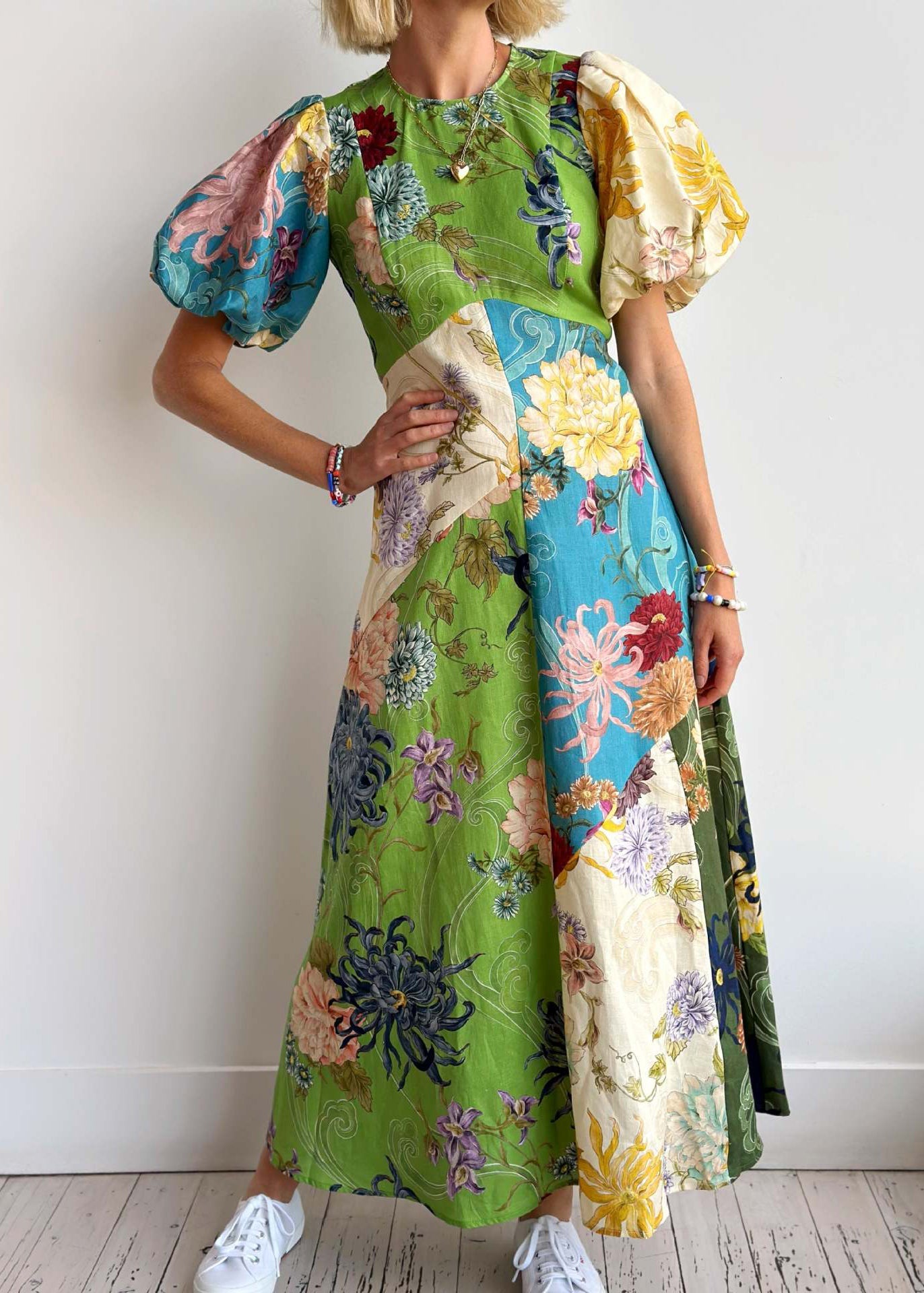 Beautifully Crafted Dress in a Classic Style