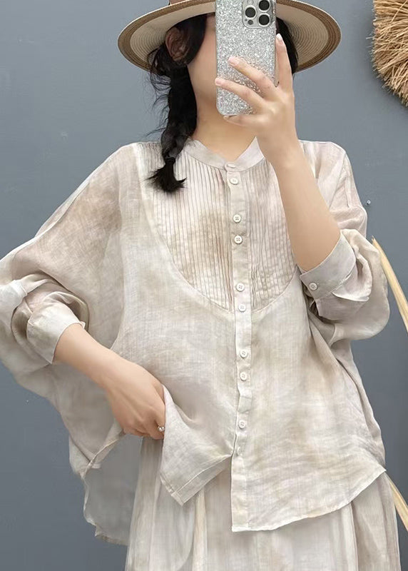 Classic Vintage Shirt with a Flattering Fit