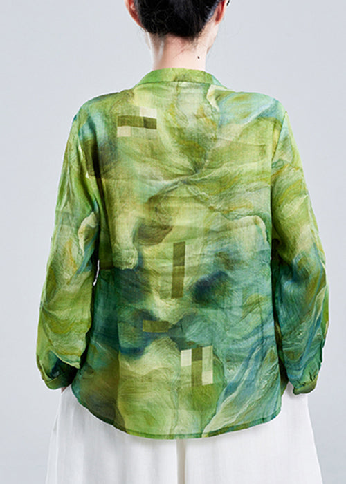 Well Tailored Blouse with a Graceful Silhouette