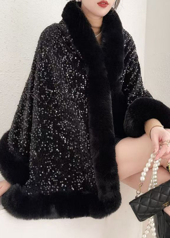 Gracefully Styled Coat for Any Occasion