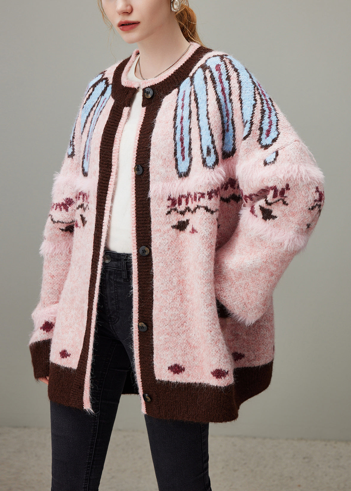 Well Tailored Coat with a Graceful Silhouette