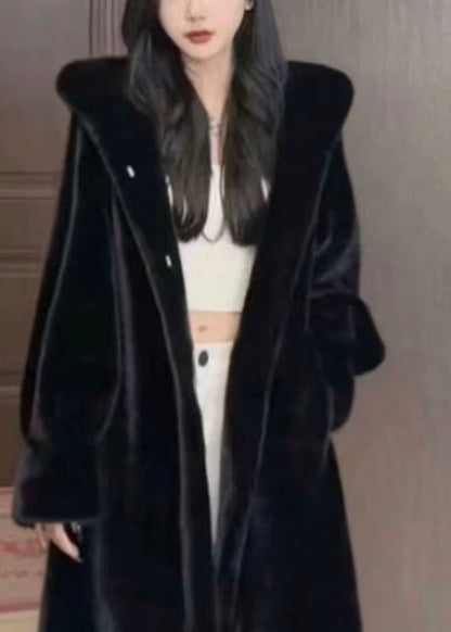 Gracefully Styled Coat for Any Occasion