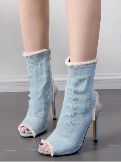 Graceful Orthopedic Boots for Modern Look