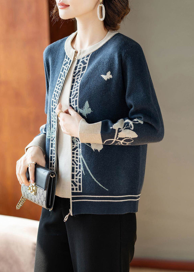 Well Tailored Cardigan with a Graceful Silhouette