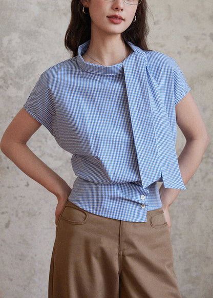 Well Tailored Blouse with a Graceful Silhouette