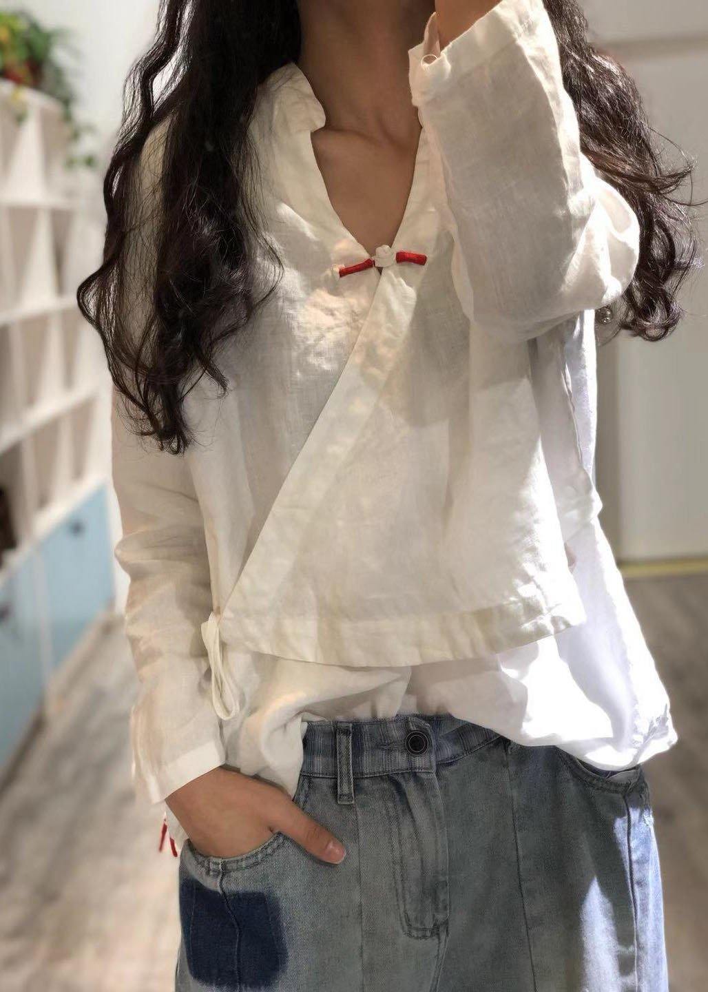 Beautifully Crafted Blouse in a Classic Style