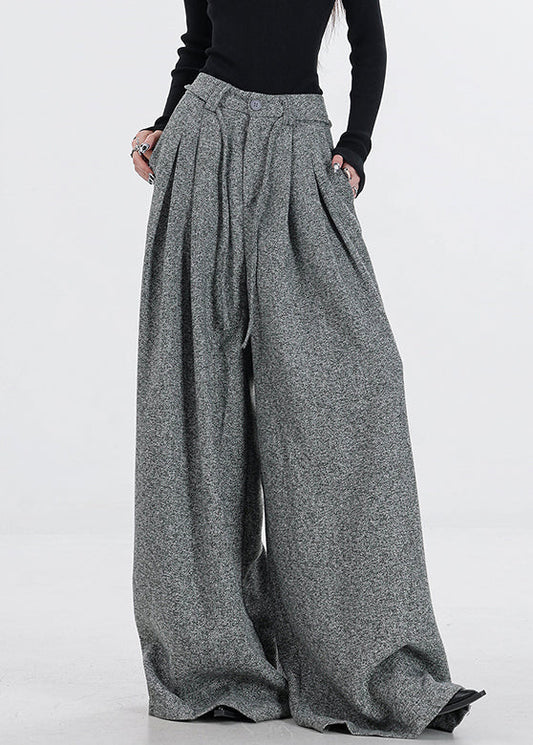 Classic Vintage Pants with a Flattering Fit