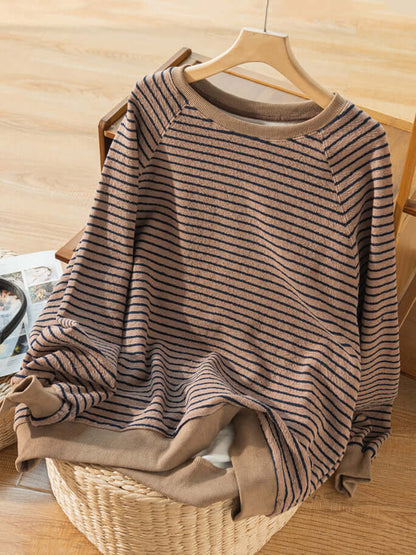 Effortlessly Elegant Pullover with a Timeless Design