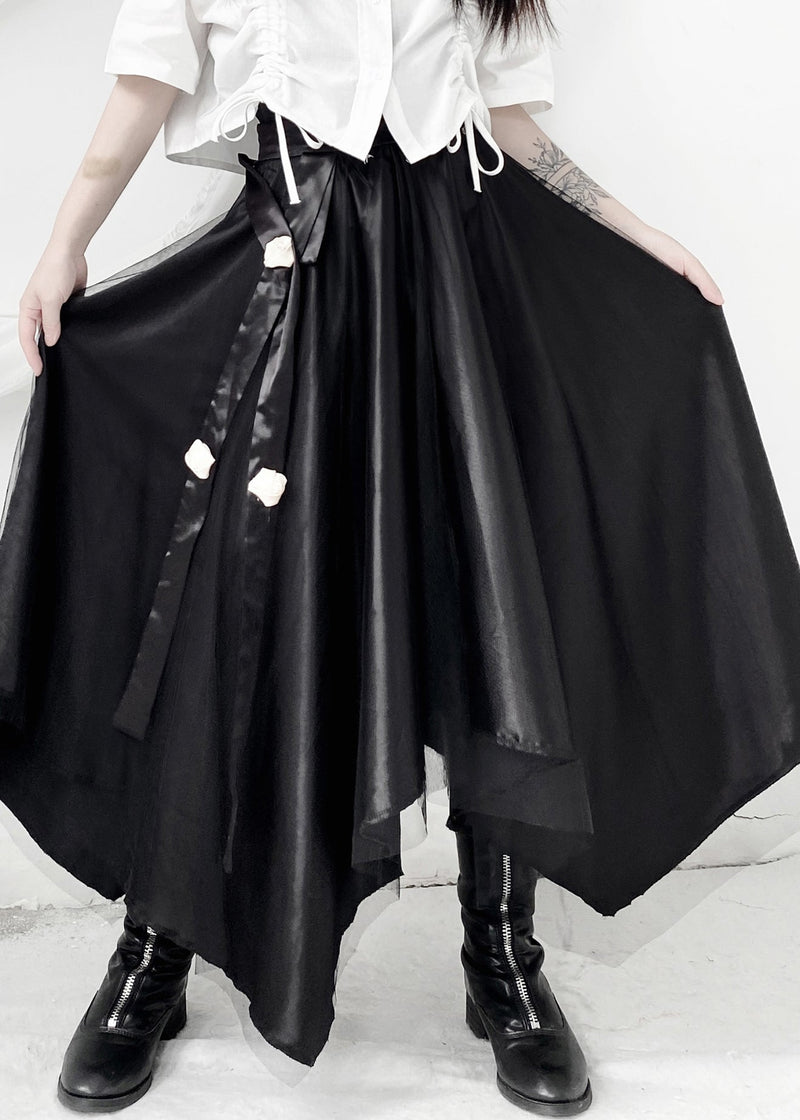 Effortlessly Elegant Garment with a Timeless Design