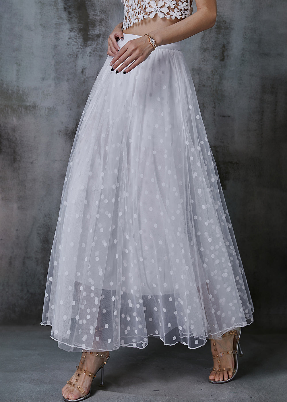 Effortlessly Elegant Garment with a Timeless Design