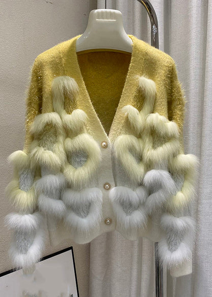 Effortlessly Elegant Cardigan with a Timeless Design