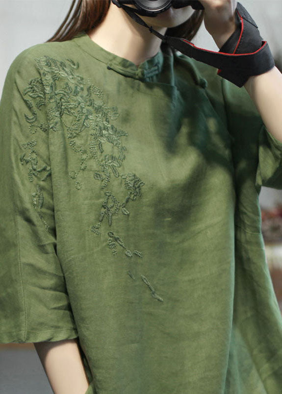 A Vintage Style Top with Delicate Timeless Details