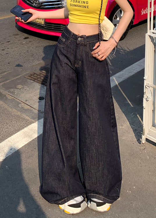 Effortlessly Elegant Pants with a Timeless Design