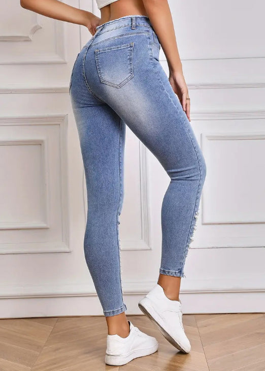 Gracefully Styled Pants for Any Occasion