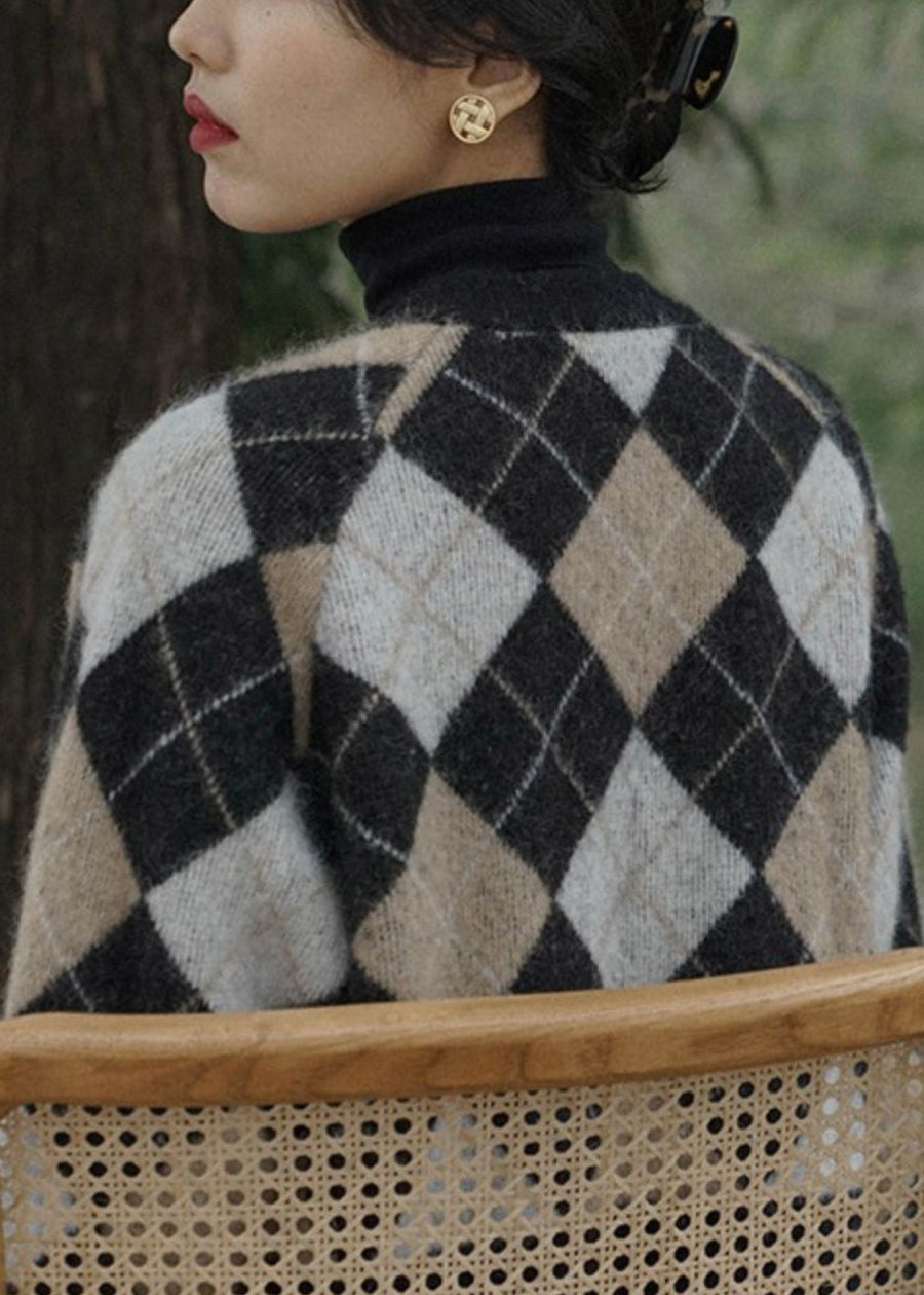 Classic Vintage Coat with a Flattering Fit