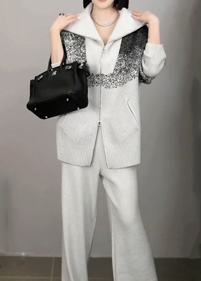 Classic Vintage Sweater with a Flattering Fit