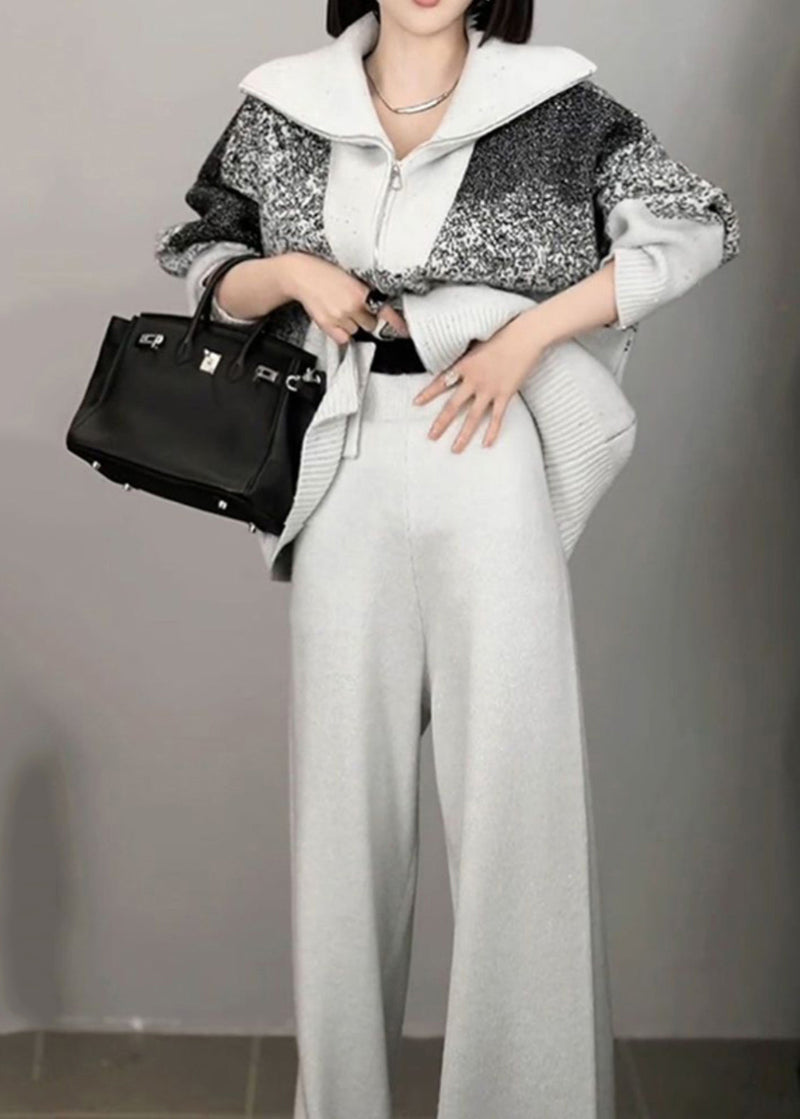 Classic Vintage Sweater with a Flattering Fit