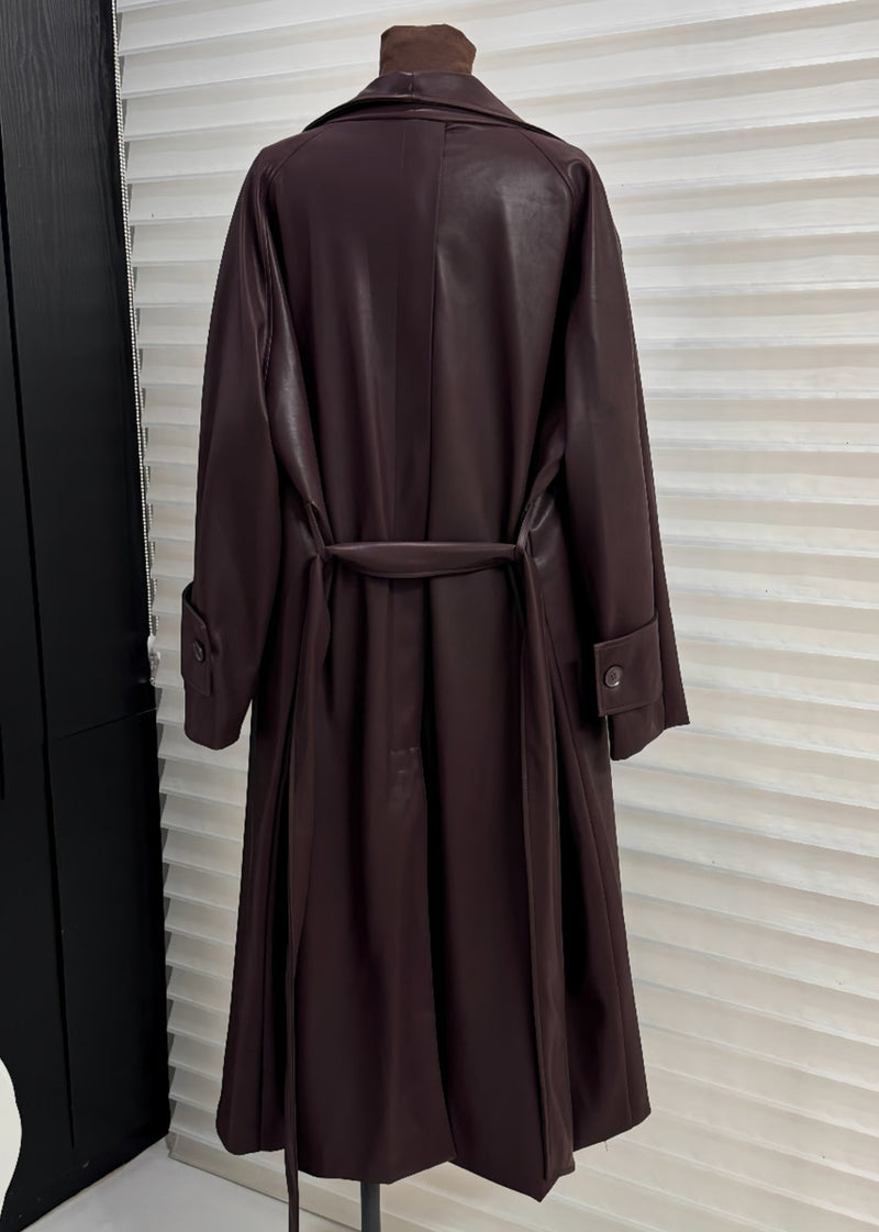 Effortlessly Elegant Coat with a Timeless Design