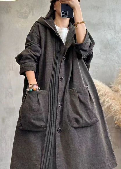 Well Tailored Coat with a Graceful Silhouette