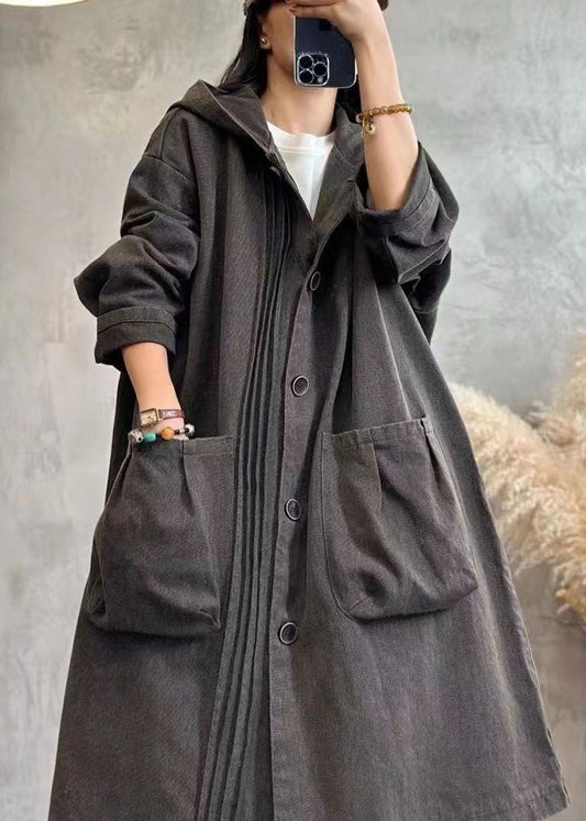 Well Tailored Coat with a Graceful Silhouette