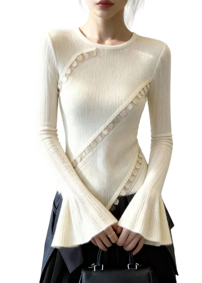 Effortlessly Elegant Top with a Timeless Design