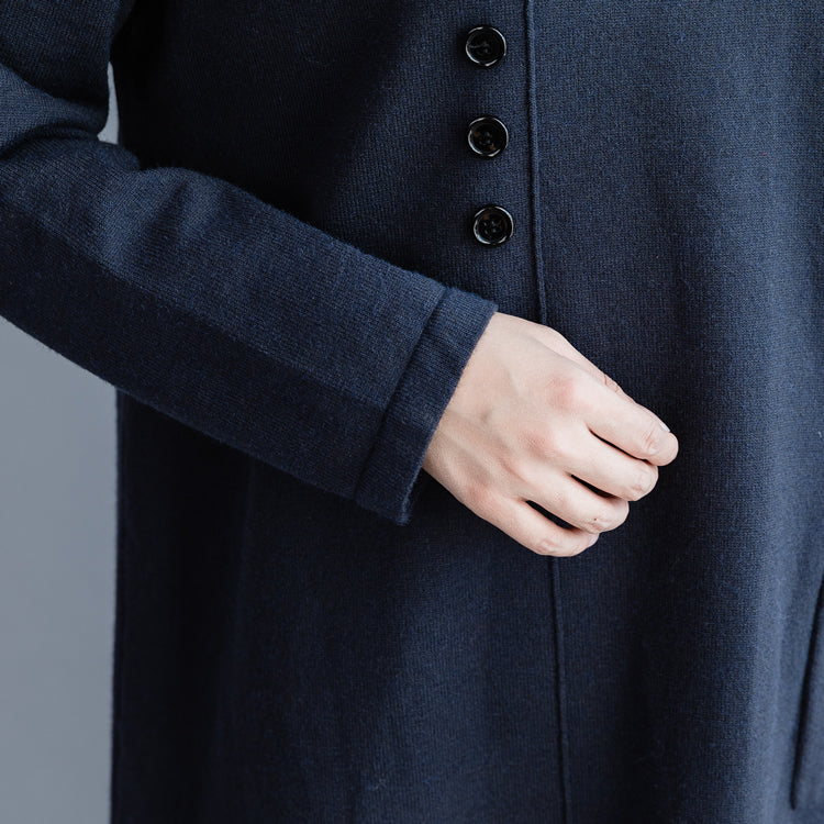 Effortlessly Elegant Sweater with a Timeless Design