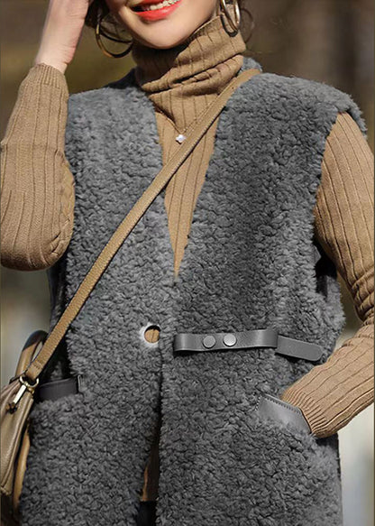 Beautifully Finished Garment in a Timeless Design