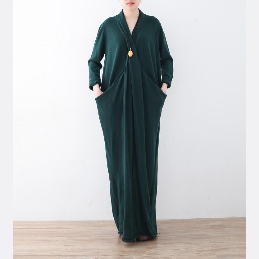 Well Tailored Sweater with a Graceful Silhouette